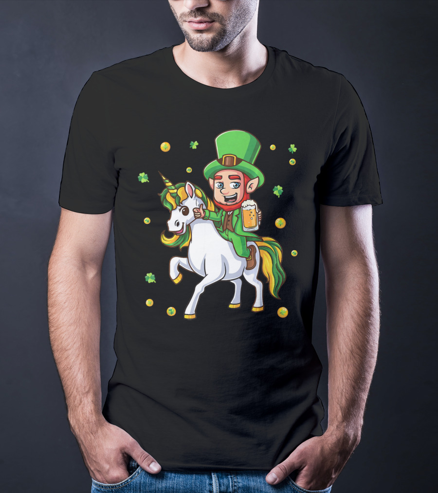 Leprechaun Drinking Beer With Unicorn Surrounded By Clovers And Coins T-Shirt