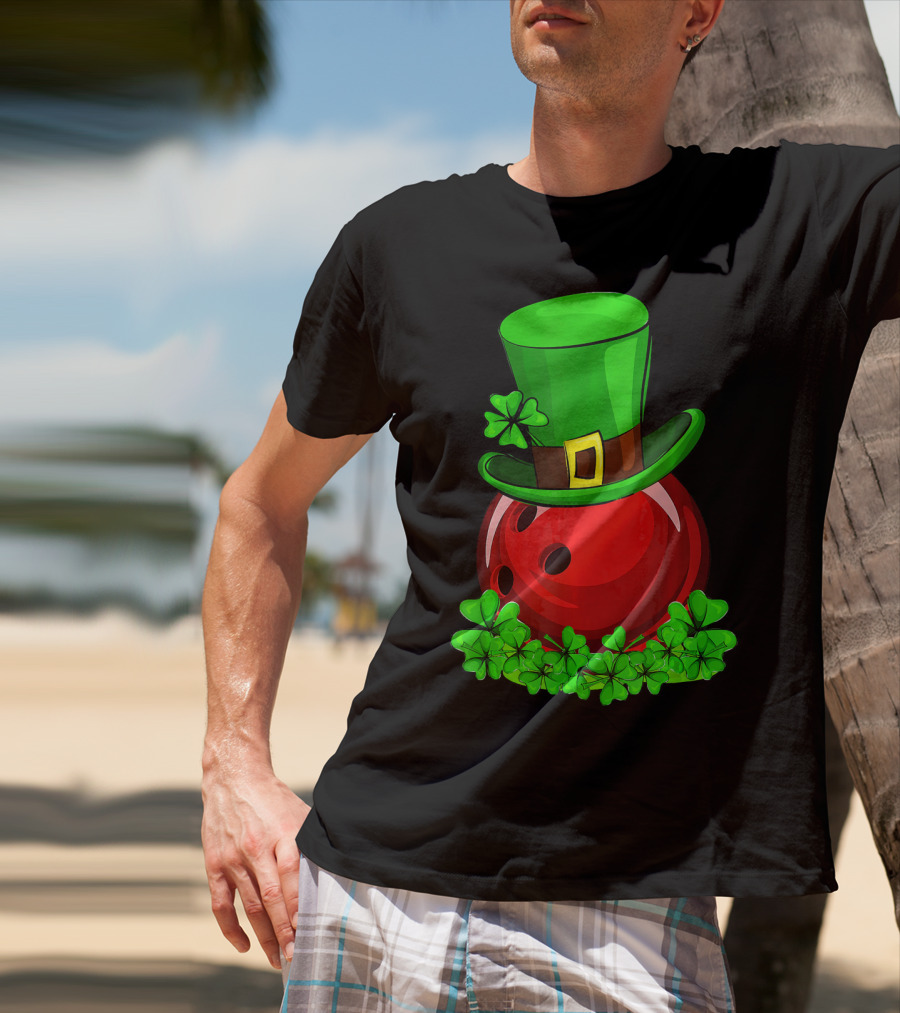 Leprechaun Hat Bowling Shamrock St Patrick's Day T-Shirt