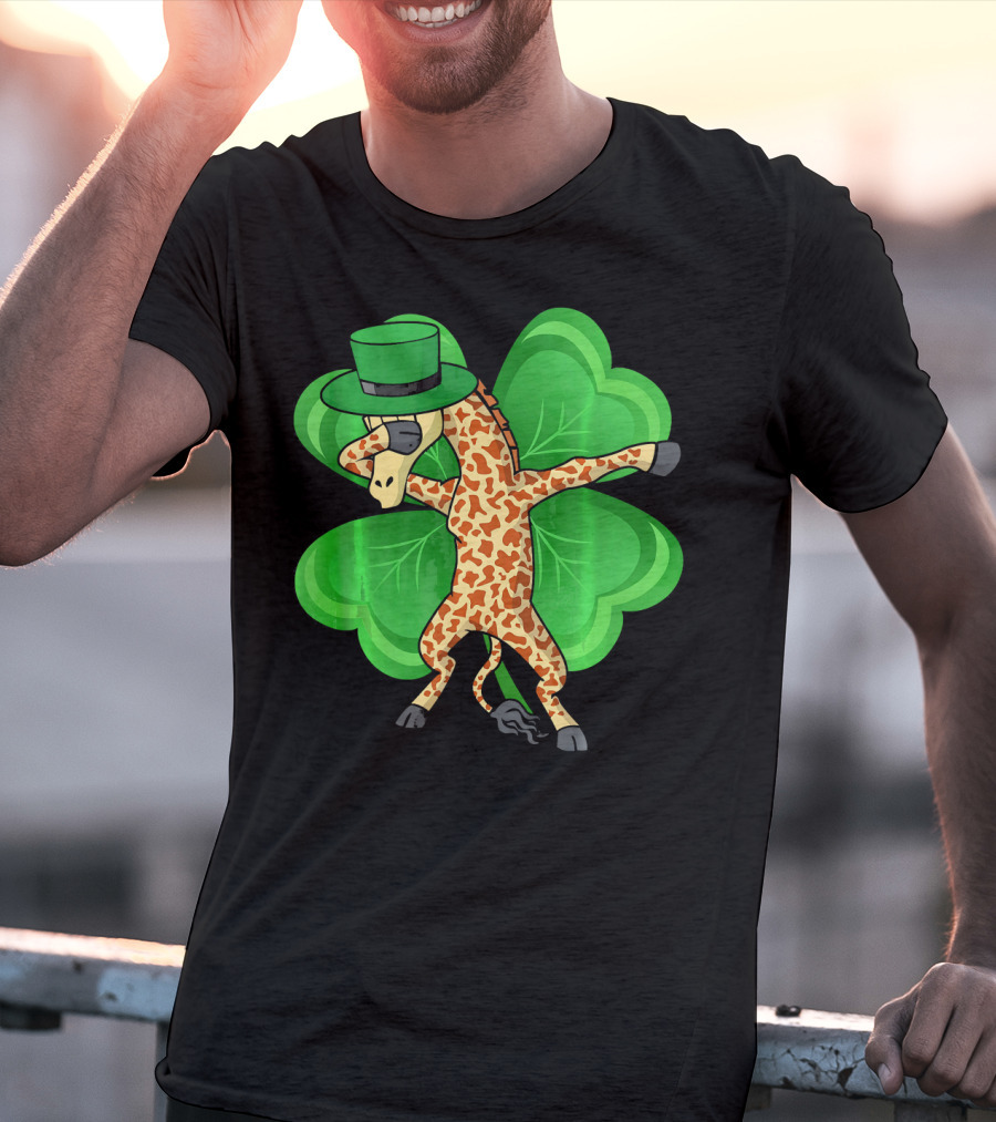 Dabbing Giraffe Leprechaun Shamrock St. Patrick's Day T-Shirt