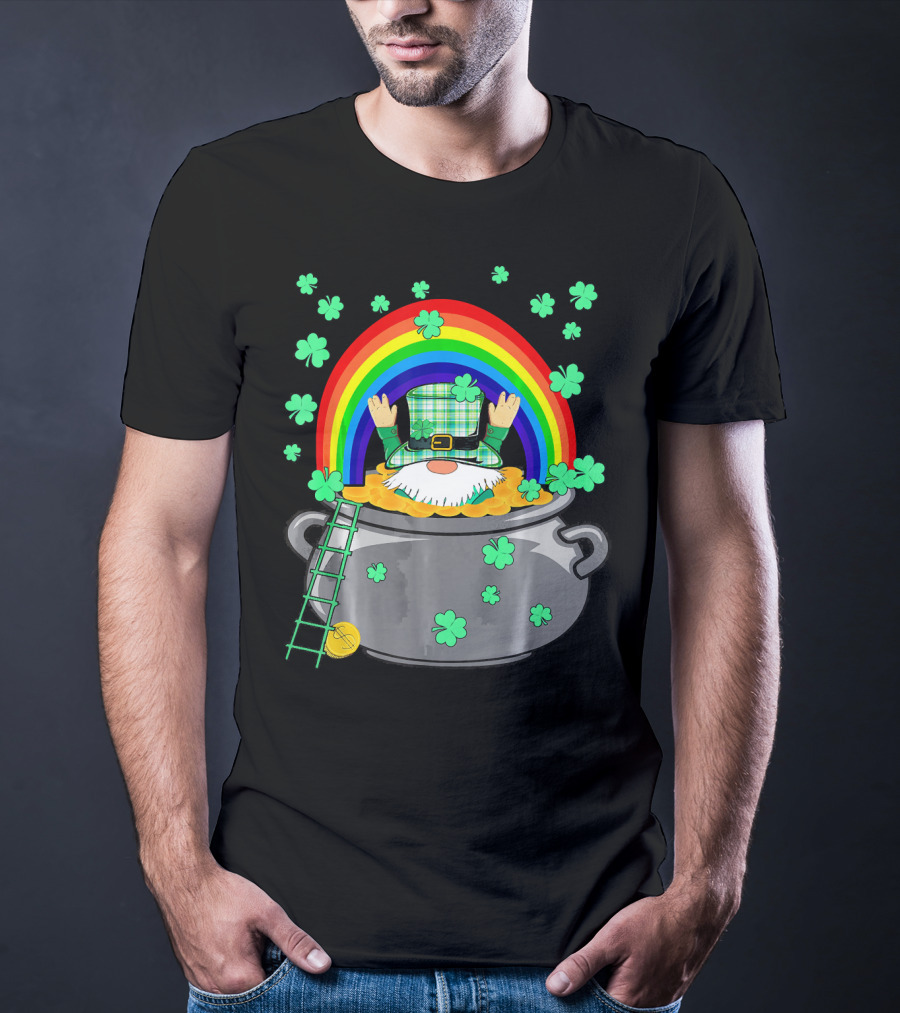 Cute Leprechaun Trap Funny Pot Of Gold With Rainbow And Shamrocks T-Shirt