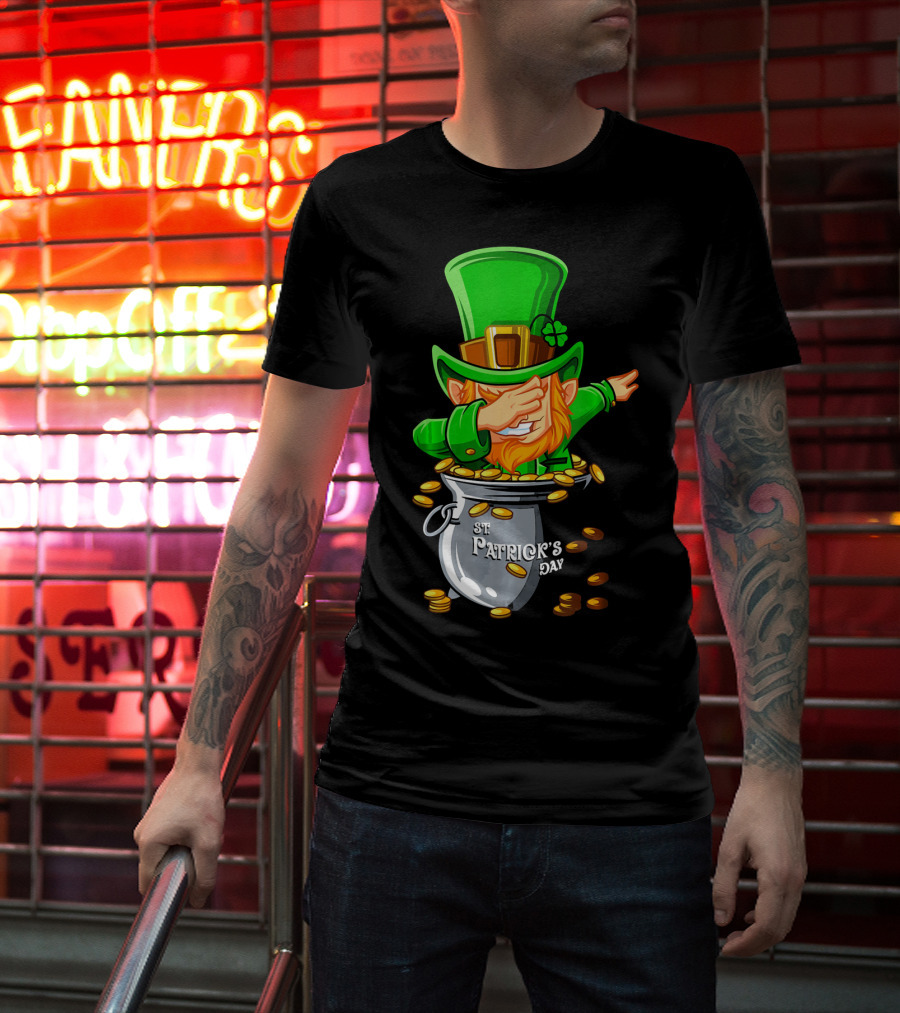 Dabbing Leprechaun St Patrick's Day Pot Of Gold T-Shirt