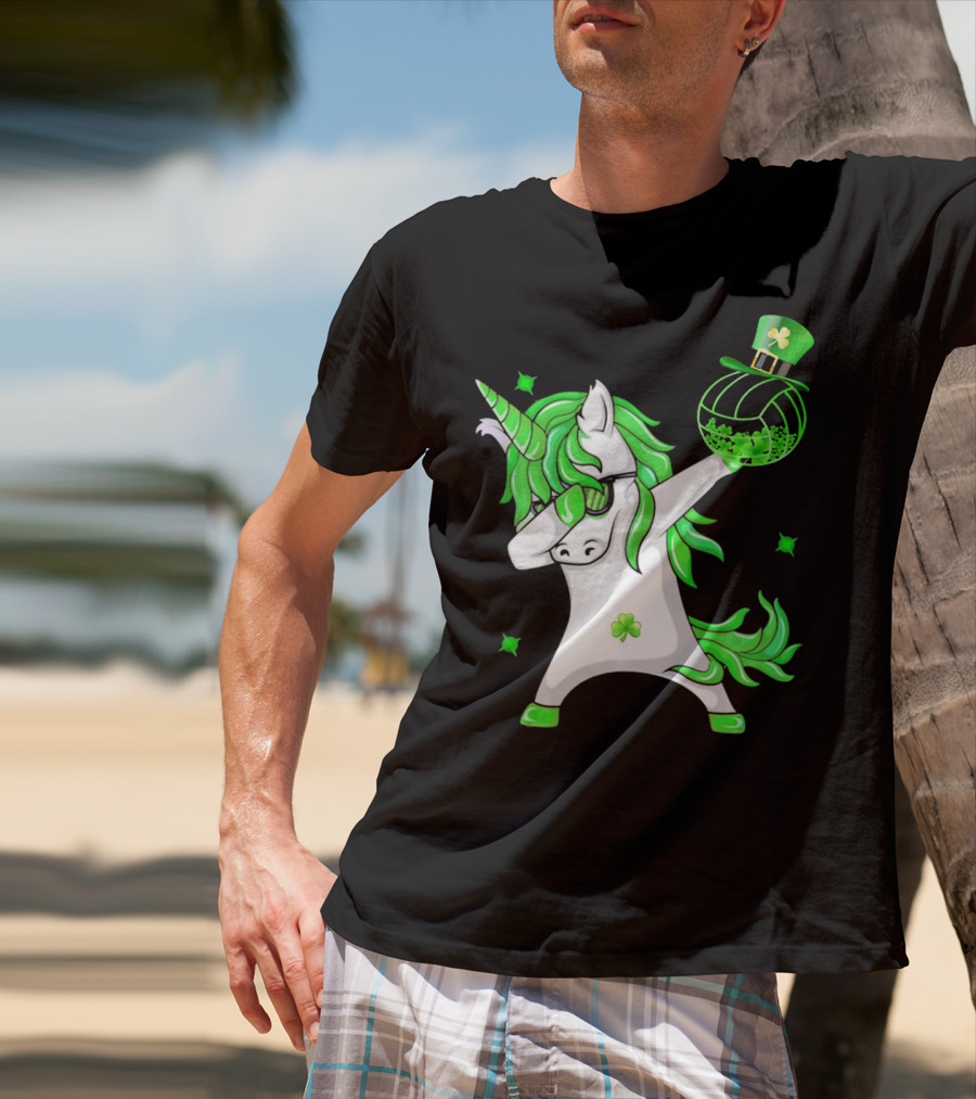 Happy St Patricks Day Dabbing Unicorn With Shamrock Hat And Green Hair T-Shirt