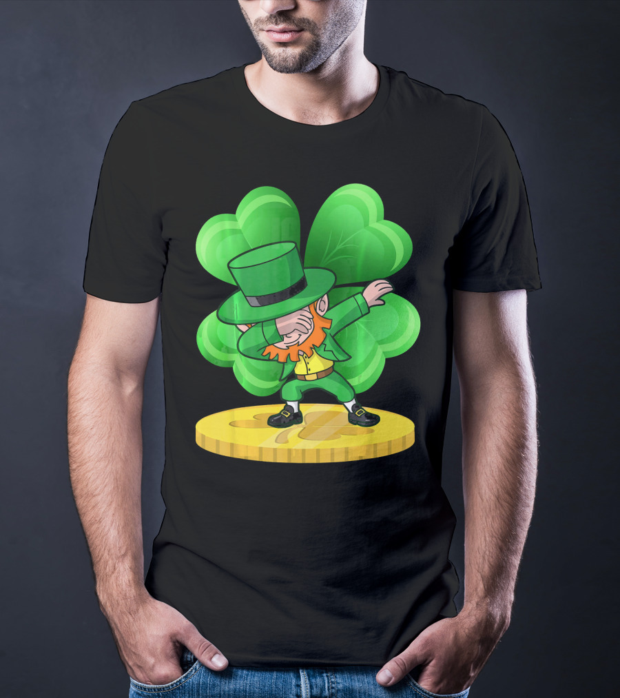 Irish St Patricks Day Dabbing Leprechaun On Shamrock Coin T-Shirt