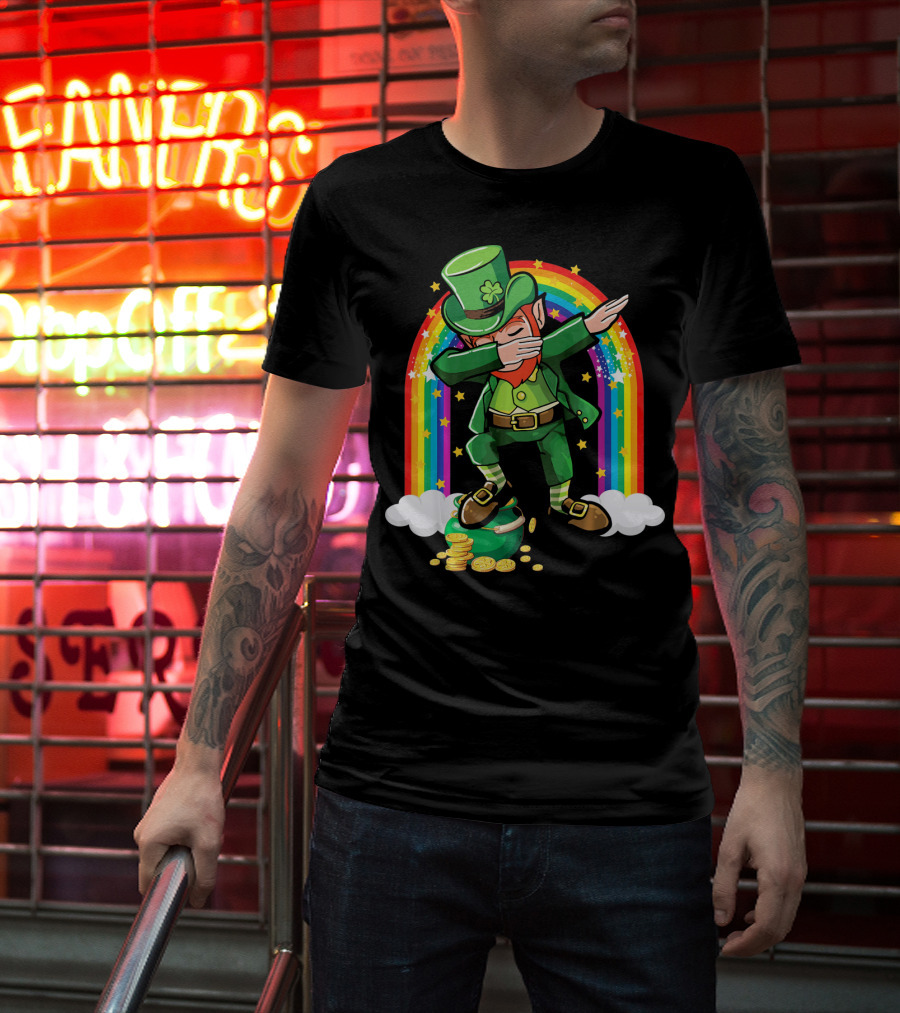 St Patricks Day Leprechaun Dabbing With Rainbow And Gold Coins T-Shirt