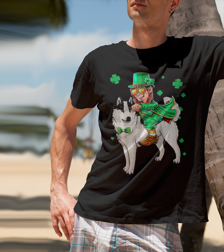 Leprechaun Riding Siberian Husky With Shamrock Bow Tie And Clover Background T-Shirt