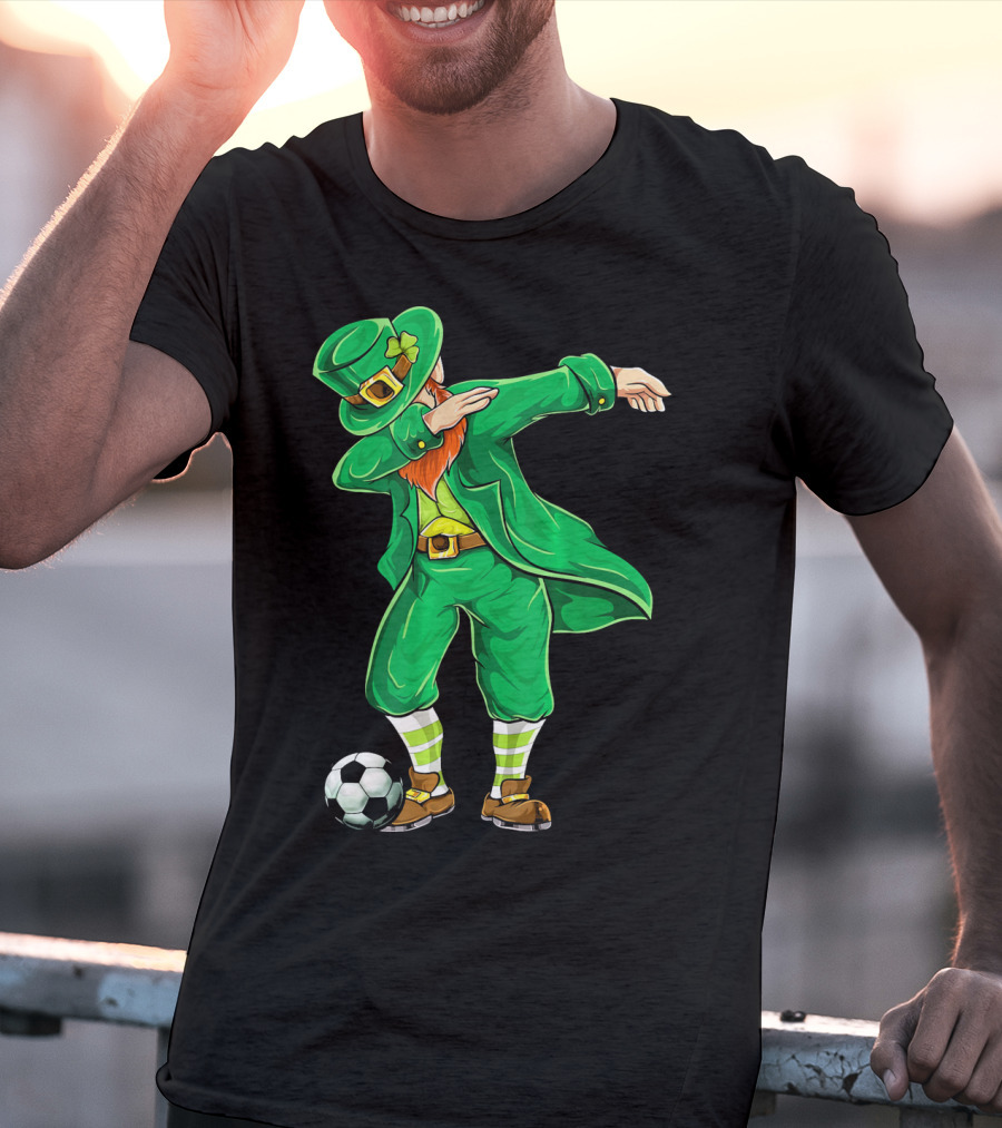 Dabbing Leprechaun Irish Soccer With Football And Shamrock Hat T-Shirt