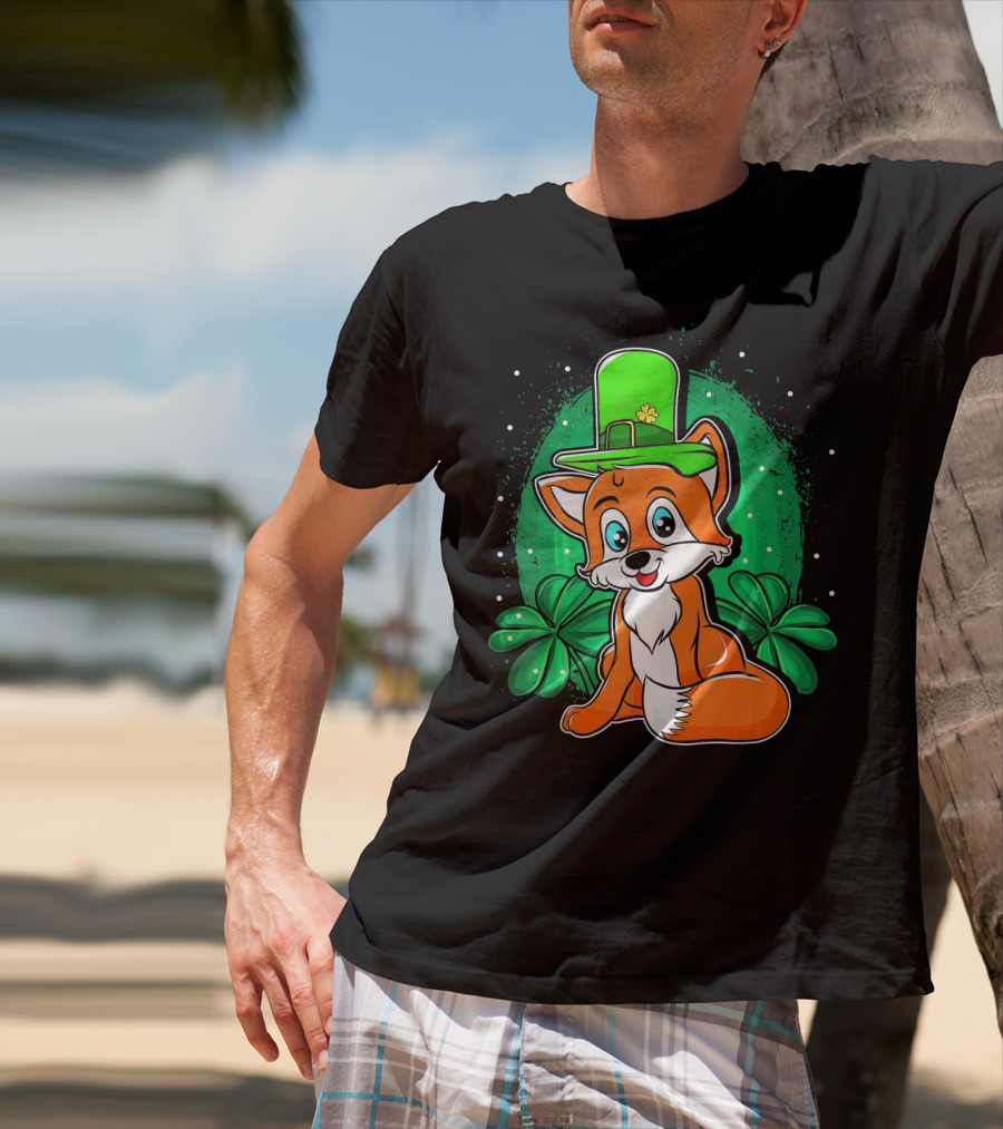 Four Leaf Clover Hat Fox Saint Patrick's Day T-Shirt
