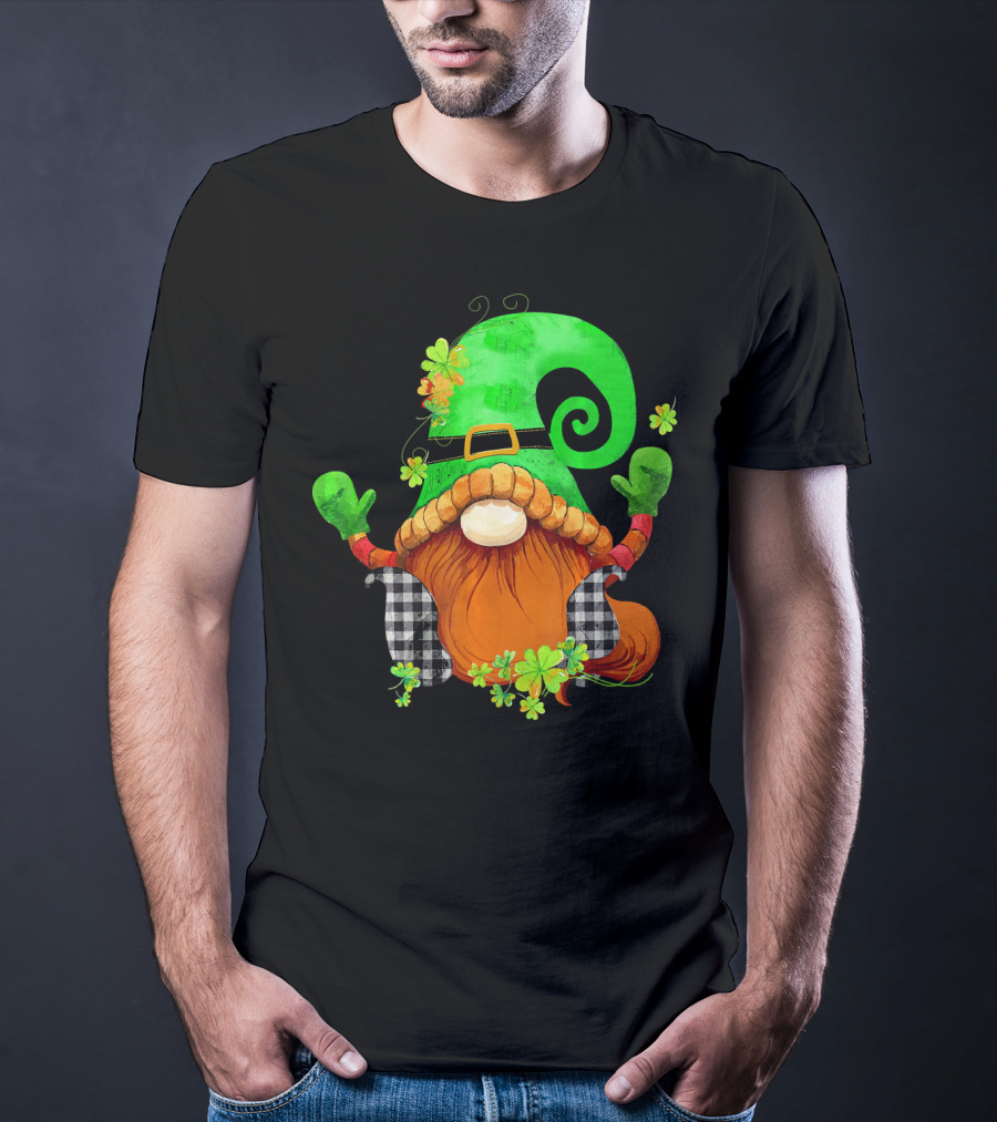 St. Patricks Day Leprechaun Gnome With Shamrock And Green Hat T-Shirt