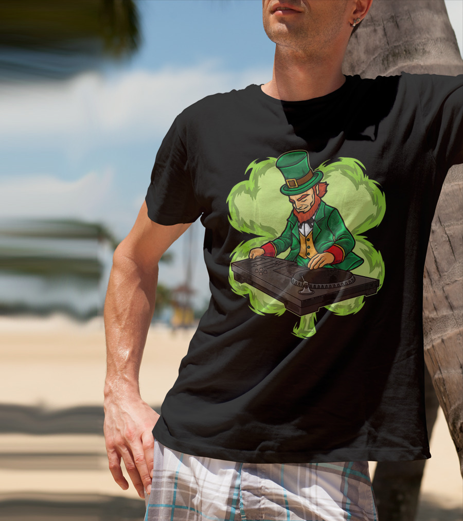 DJ Leprechaun Irish Luck Live On Stage With Turntable Shamrock T-Shirt