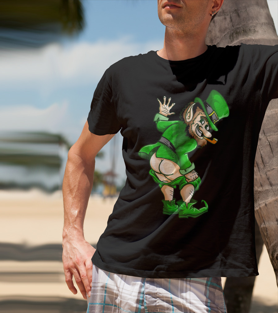 Mooning Leprechaun Mischievous Green Outfit Smoking Pipe T-Shirt