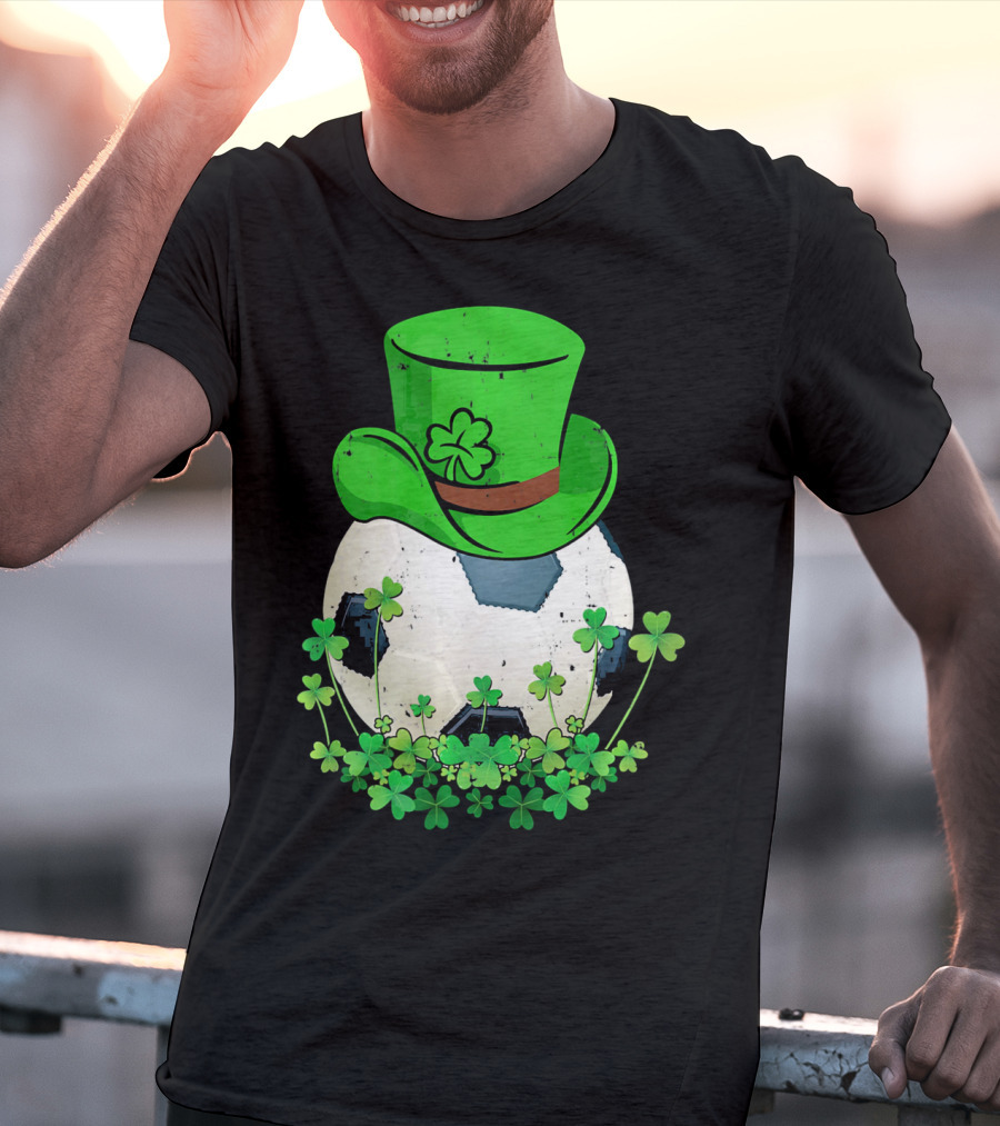 Shamrock Soccer Ball With Leprechaun Hat St Patricks Day T-Shirt