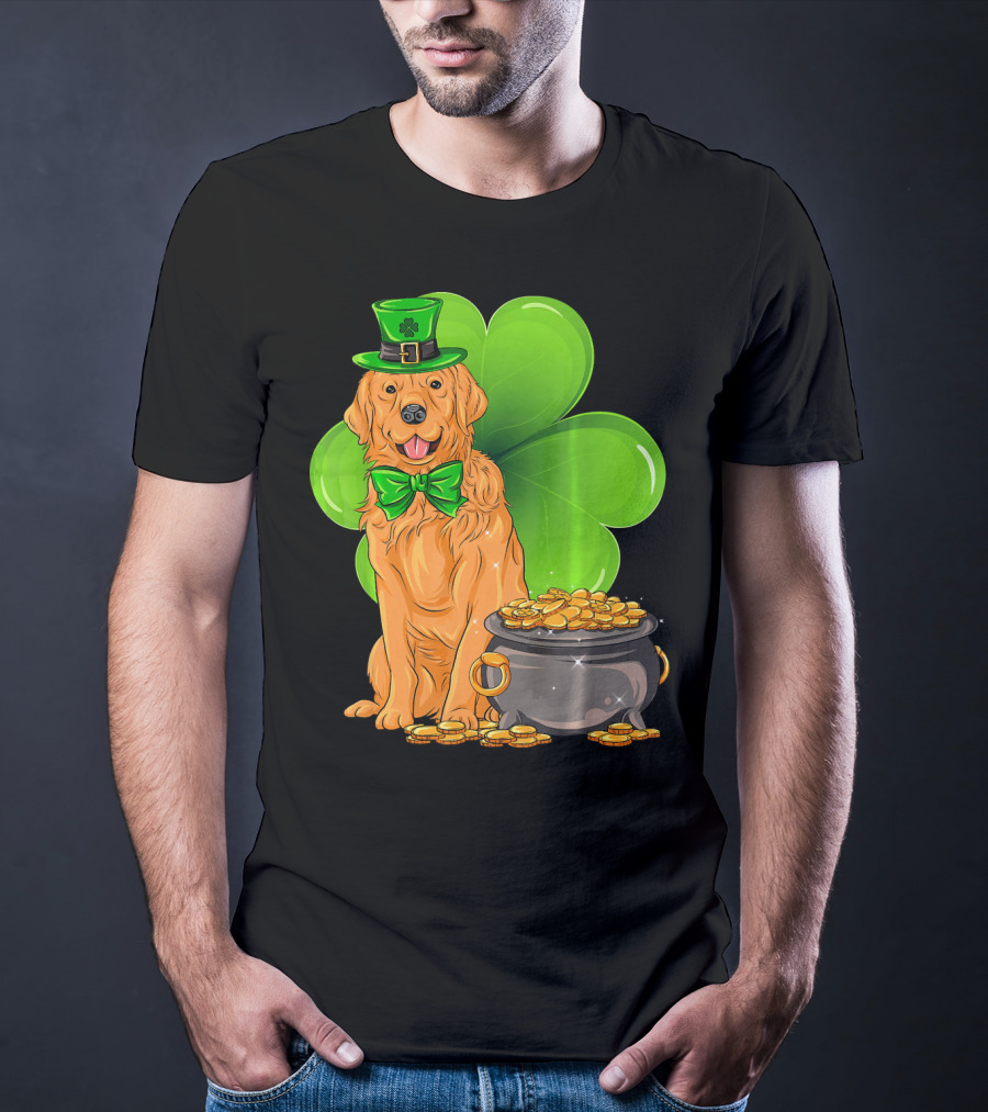 Golden Retriever St Patricks Day Leprechaun With Shamrock And Pot Of Gold T-Shirt