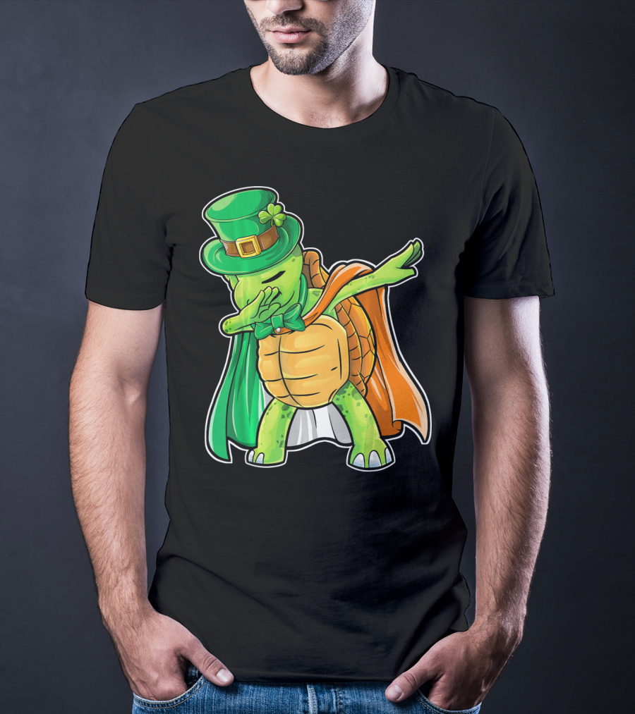 St. Patrick's Day Dabbing Turtle In Leprechaun Hat And Cape T-Shirt
