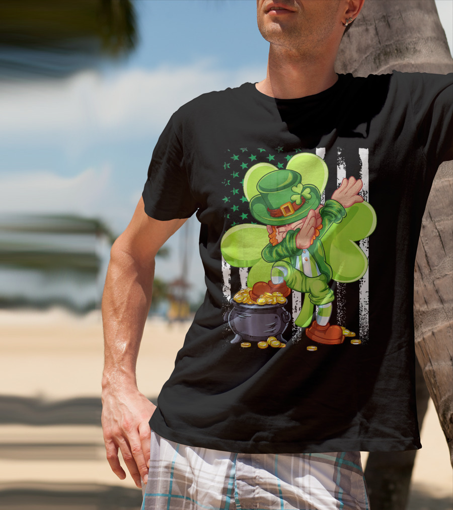 Leprechaun Dabbing With Pot Of Gold And Shamrock T-Shirt