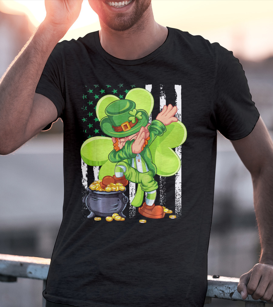 Leprechaun Dabbing With Pot Of Gold And Shamrock T-Shirt