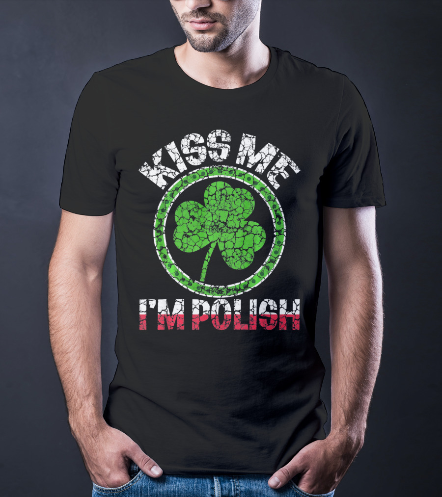 Kiss Me I'm Polish Clover Circle Crackle Texture T-Shirt
