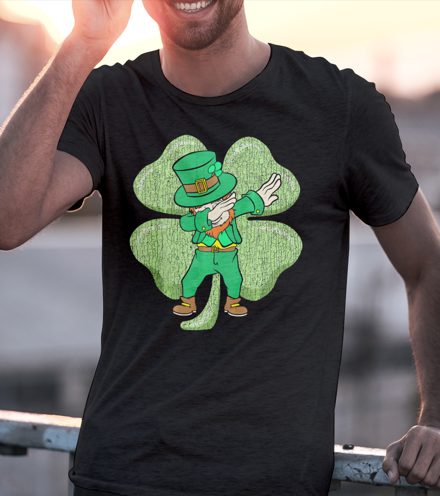 St. Patrick's Paddy's Irish Dabbing Leprechaun With Shamrock T-Shirt