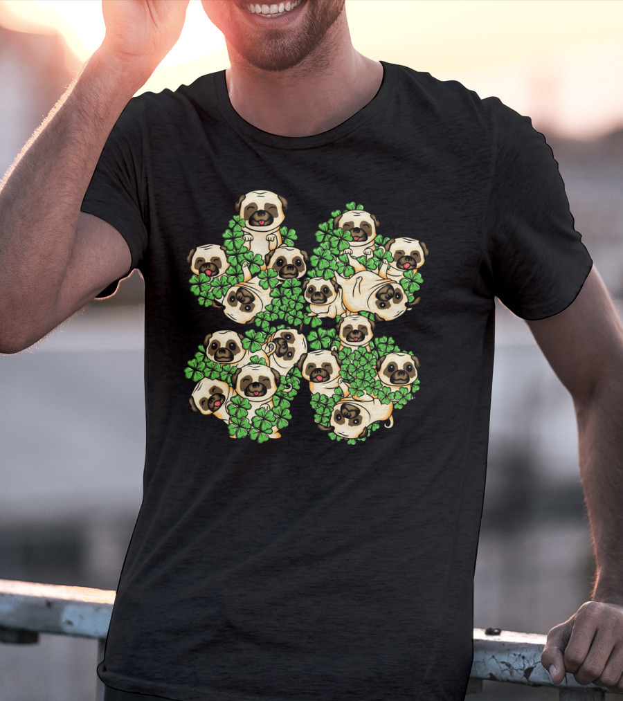 Pug St. Patricks Day Irish Pug Shamrock Clover Pugs T-Shirt