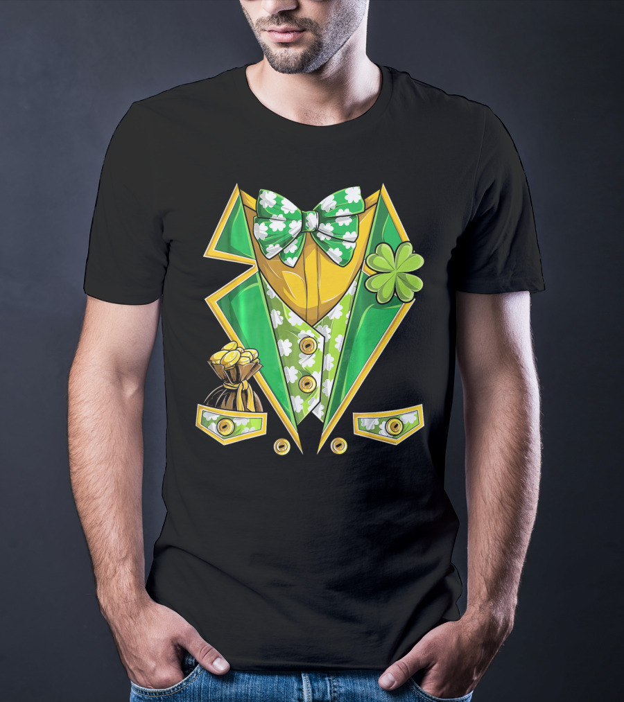 Leprechaun Costume St Patricks Green Suit With Shamrocks And Gold Coins T-Shirt