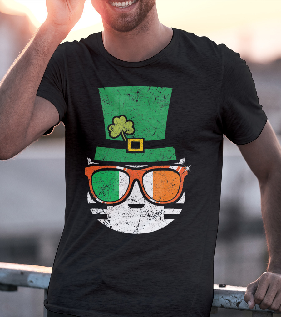 St Patricks Day Irish Cat With Shamrock Hat And Flag Sunglasses T-Shirt