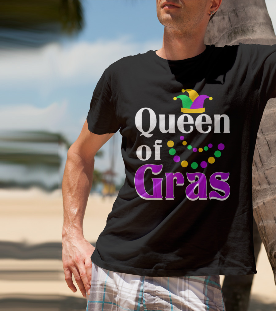 Queen Of Gras Funny Mardi Gras Beads And Jester Hat T-Shirt