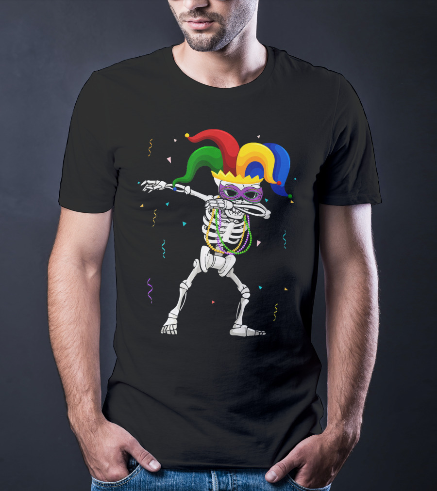 Skeleton Mardi Gras Jester Mask Dabbing With Beads And Confetti T-Shirt