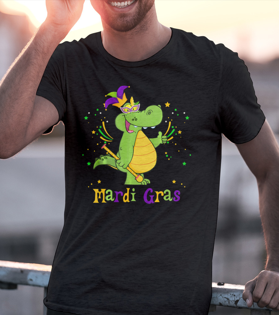 Mardi Gras Alligator With Mask And Star Accents T-Shirt
