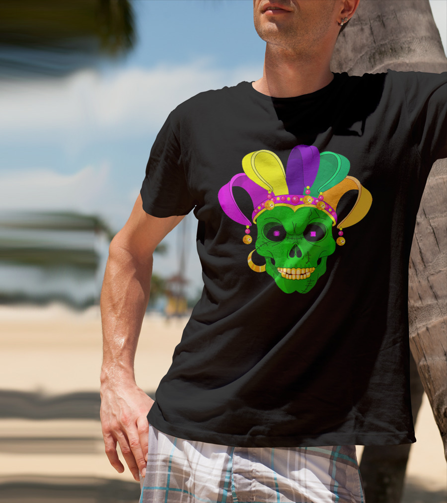 Skull Face Green Jester Hat Mardi Gras T-Shirt