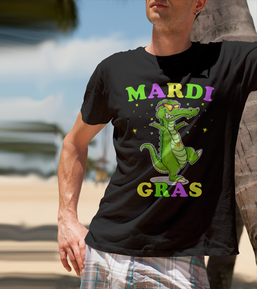Mardi Gras Alligator Party With Sunglasses And Beads T-Shirt