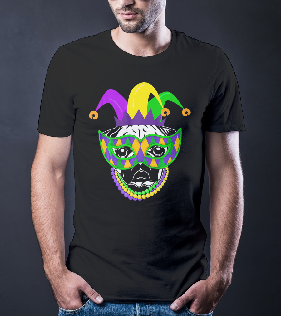 Mardi Gras Jester Pug Mask Beads Dogs Lovers T-Shirt