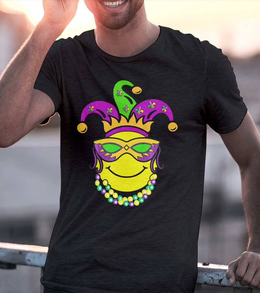 Mardi Gras Emoji Jester Mask Fleur-de-Lis Beads Funny Mardi Gras Lover T-Shirt