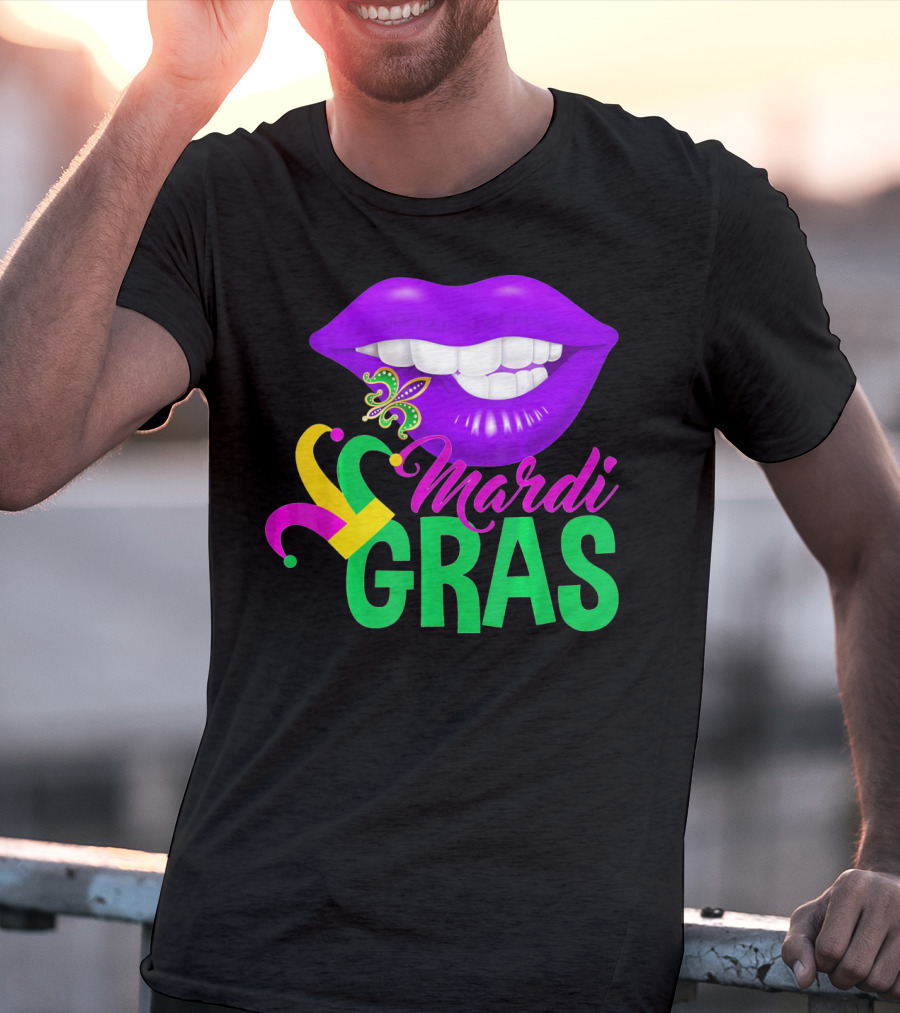 Mardi Gras Lips With Jester Hat And Fleur-de-Lis T-Shirt