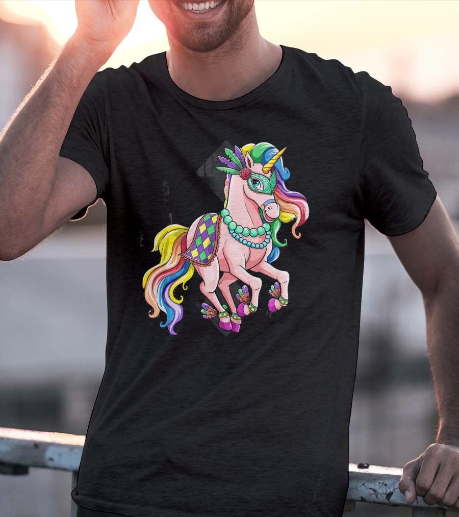 Mardi Gras Unicorn New Orleans Beads Mask Colorful Harlequin T-Shirt