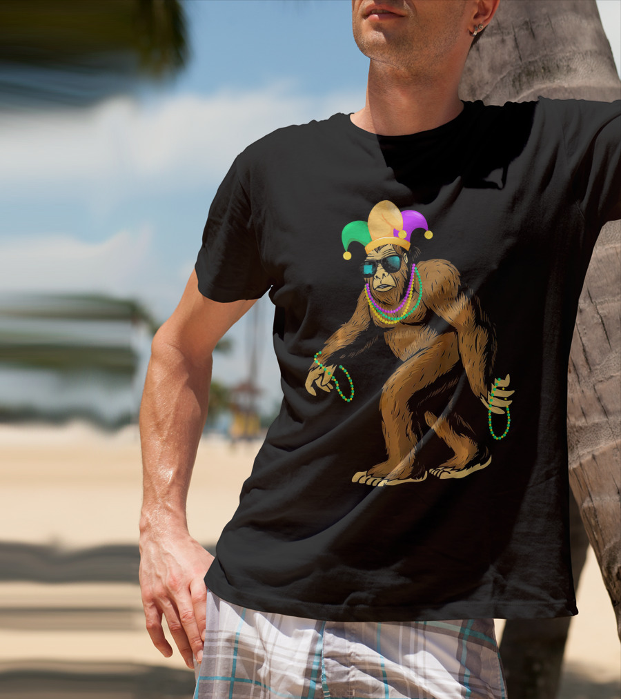Mardi Gras Bigfoot Jester Bead Party T-Shirt