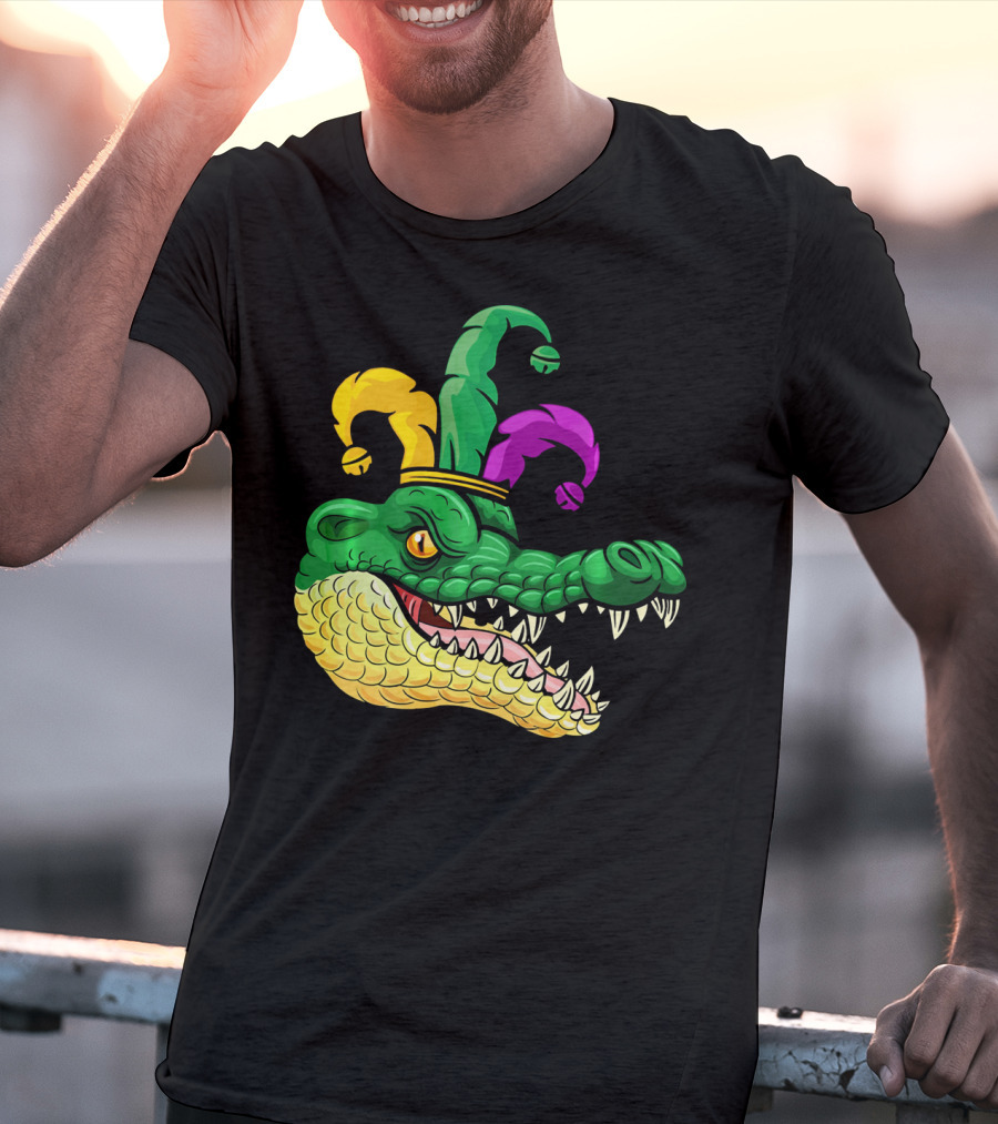 Alligator Head Mardi Gras Jester Hat Gator Clown T-Shirt