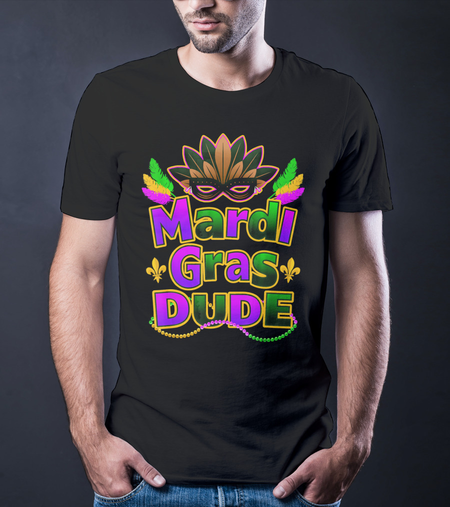 Mardi Gras Dude Mask And Beads With New Orleans Festive Colors T-Shirt