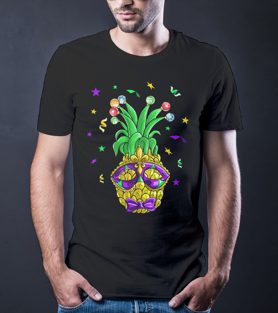 Pineapple Mardi Gras Mask With Stars And Party Confetti T-Shirt