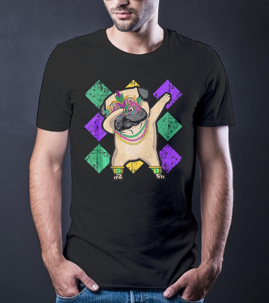 Funny Pug Dabbing Wearing Mardi Gras Beads And Mask With Colorful Diamond T-Shirt