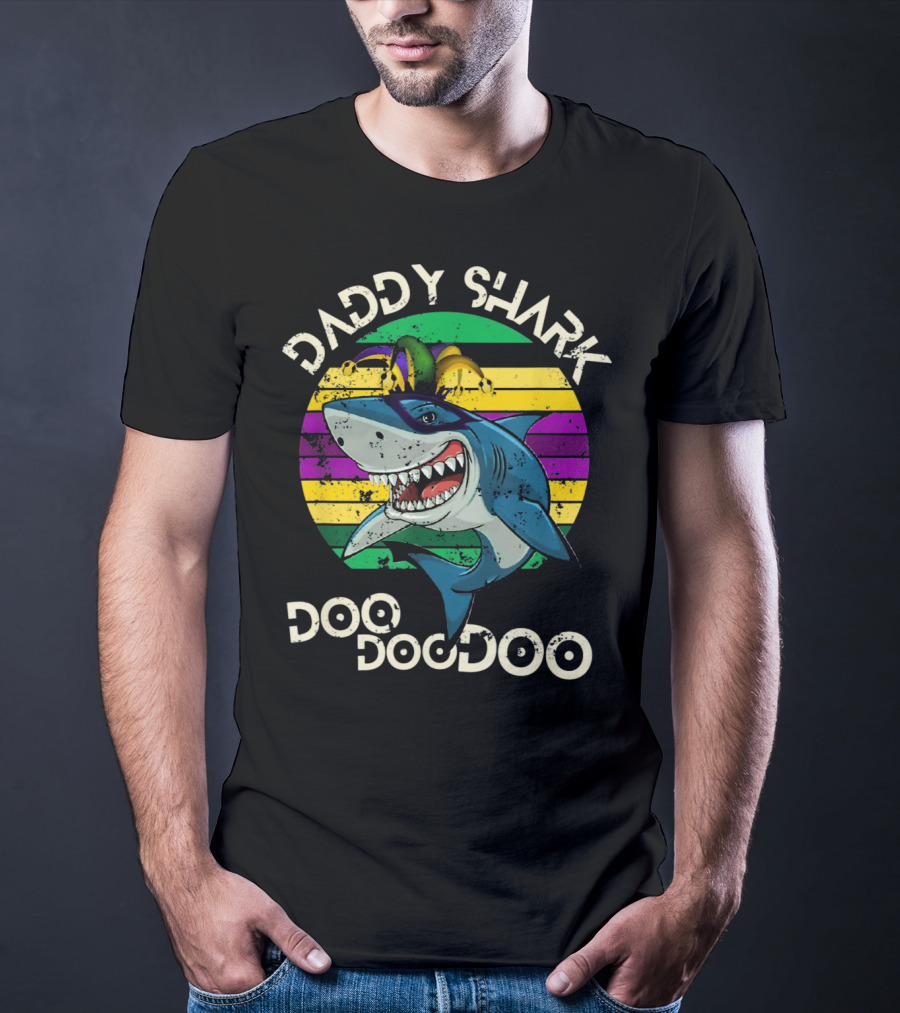 Daddy Shark Doo Doo Mardi Gras Jester Hat Retro Stripes T-Shirt