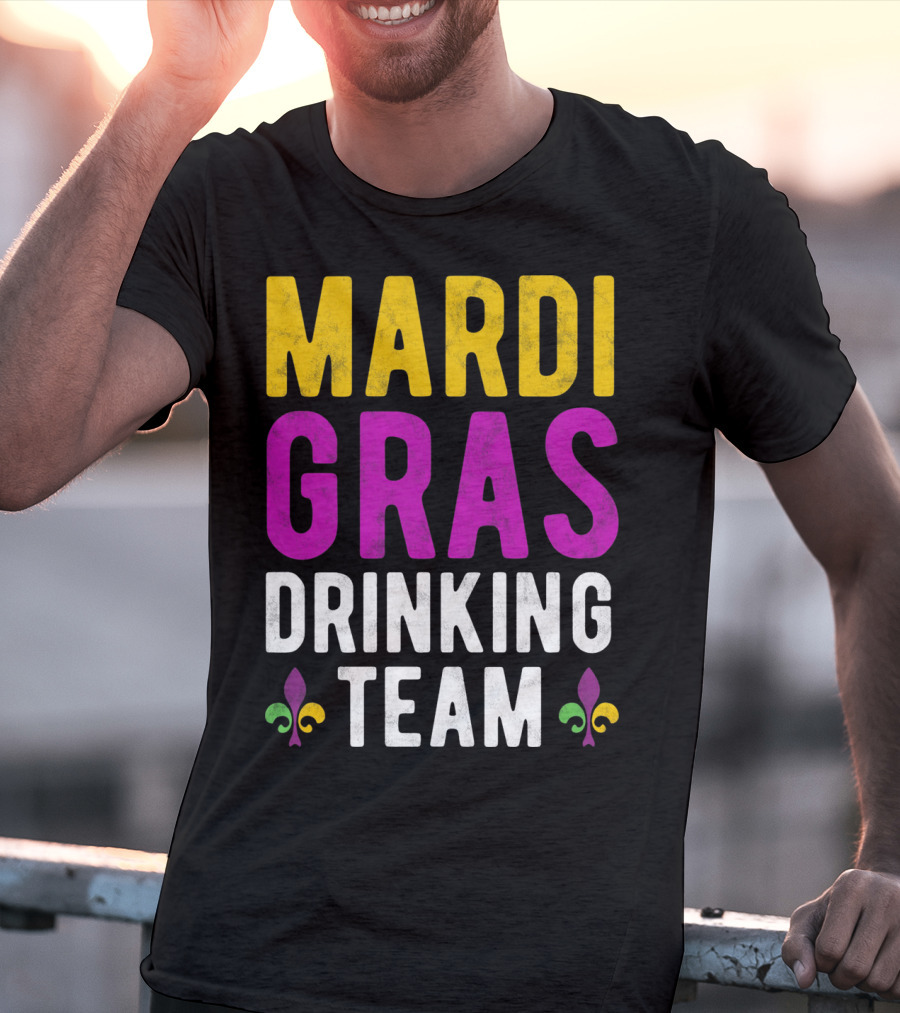 Mardi Gras Drinking Team New Orleans Fleur-de-Lis T-Shirt