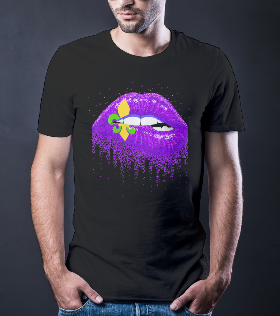 Funny Mardi Gras Purple Glitter Lips With Fleur-de-Lis T-Shirt