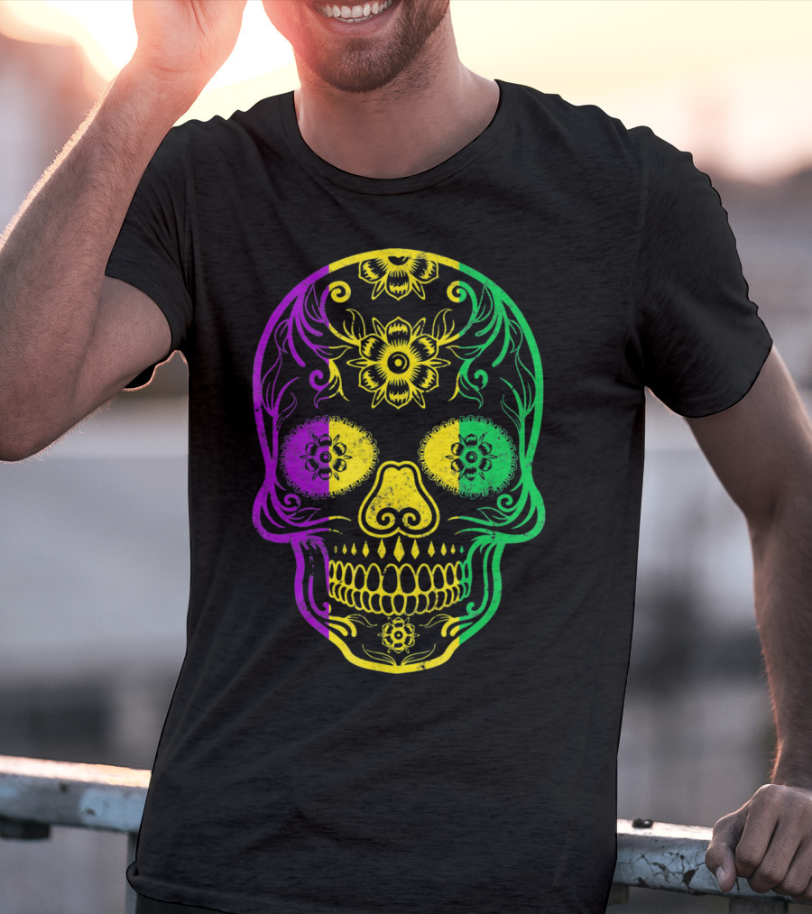 Mardi Gras Skull In Vibrant Purple Green And Yellow Fat Tuesday Colors T-Shirt