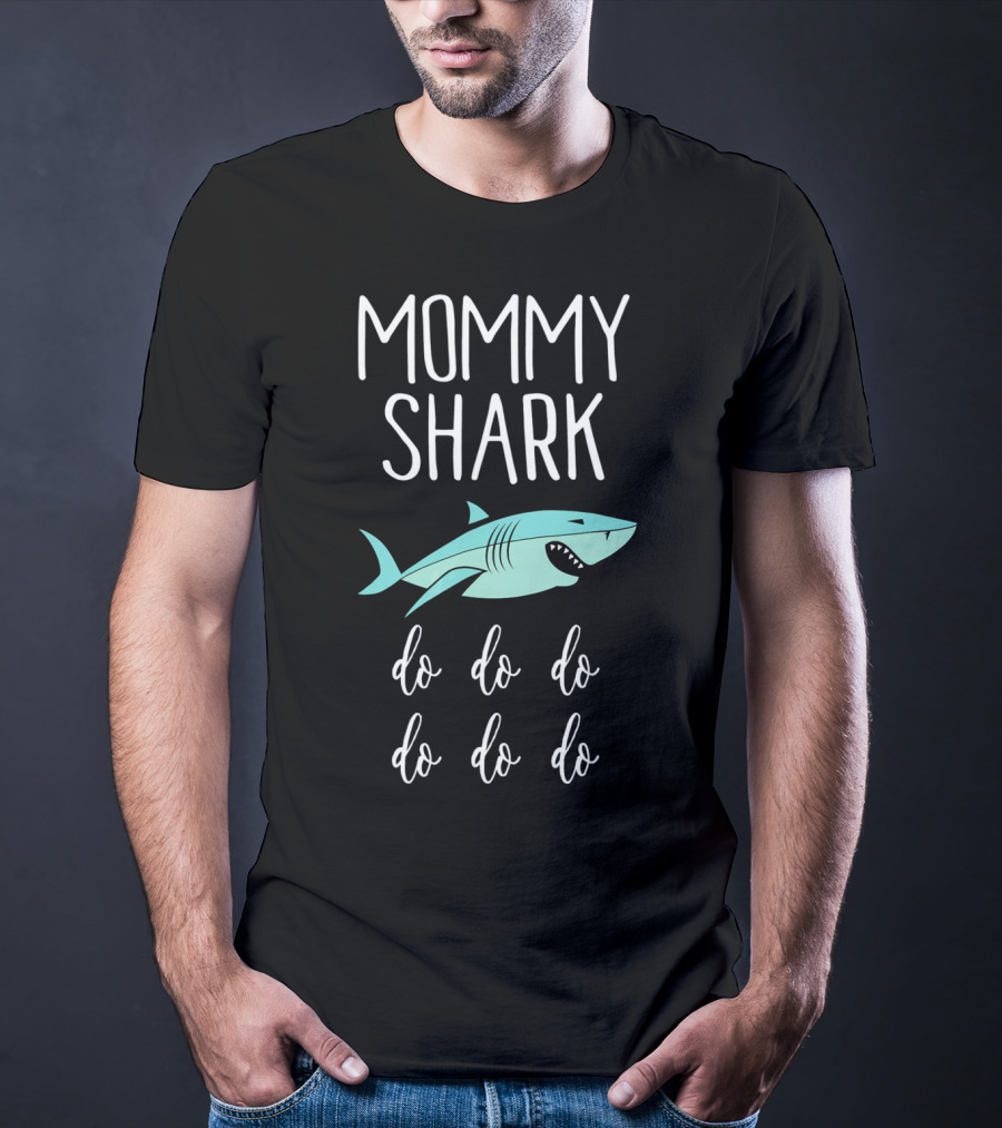 Mommy Shark Do Do Do Pregnancy Announcement T-Shirt