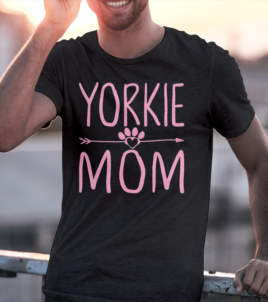 Yorkie Mom Cute Paw Heart Arrow Dog Lover Mama T-Shirt