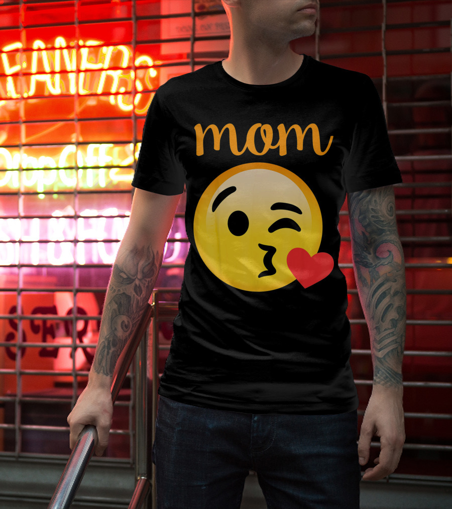 Mom Kissing Emoji Heart Kiss Emoji T-Shirt