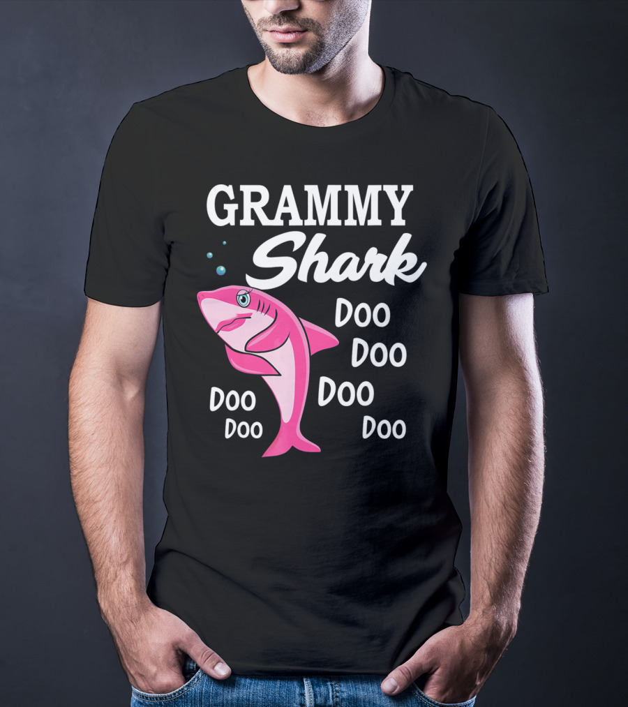 Grammy Shark Doo Doo Doo Grandma Hall T-Shirt