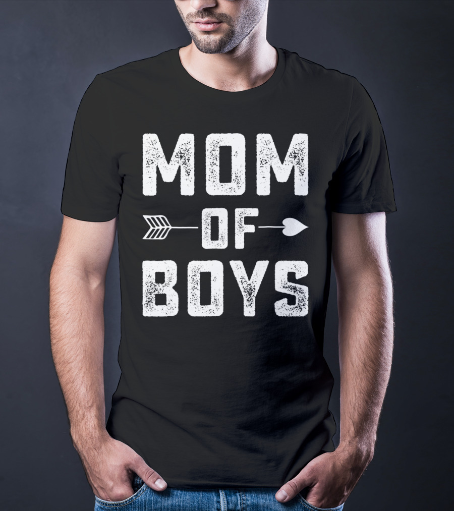 MOM OF BOYS Arrows Heart Rustic T-Shirt