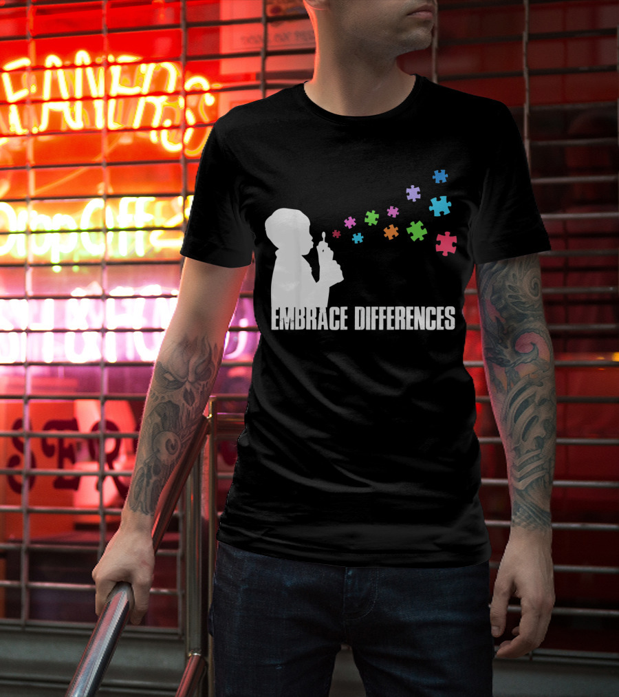 Embrace Differences Support Auti Autism Puzzle Pieces Bubbles T-Shirt