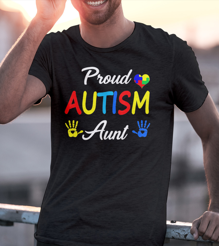 Proud Aunt Autism Awareness Family Handprint Heart Puzzle T-Shirt