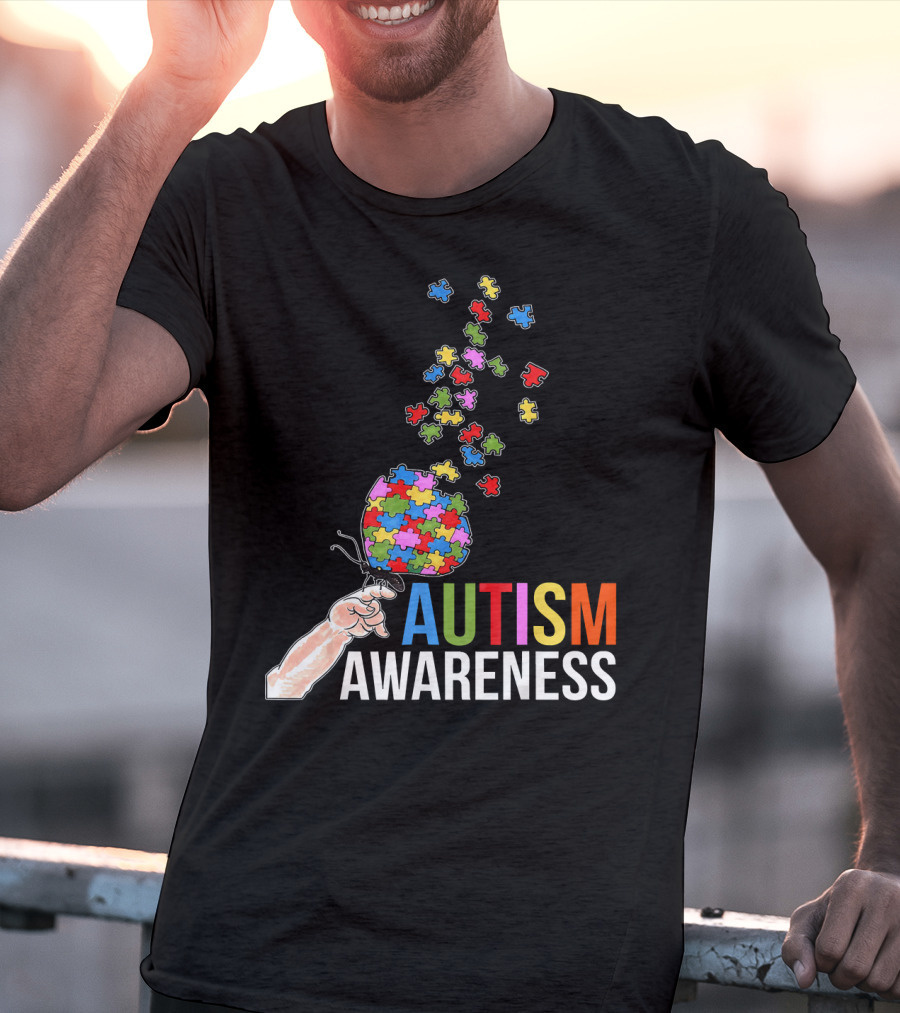 Autism Awareness Butterfly Puzzle Pieces Balloon T-Shirt